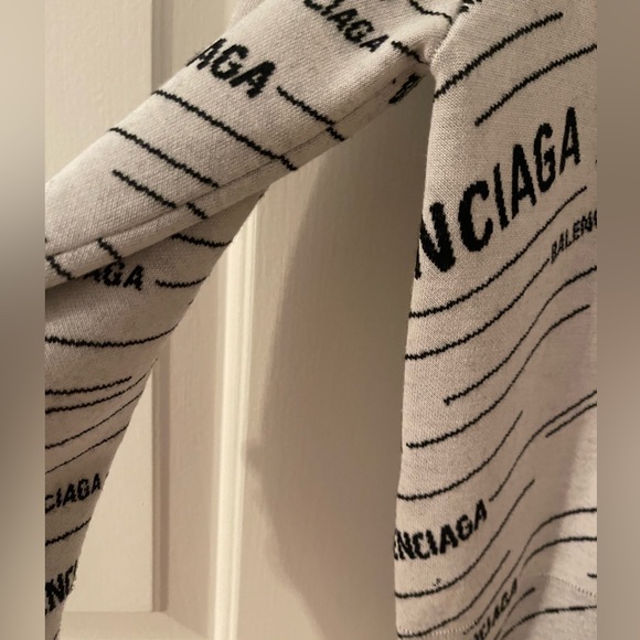 Balenciaga grey/black fitted button-up cardigan! Sz L - Picture 7 of 7